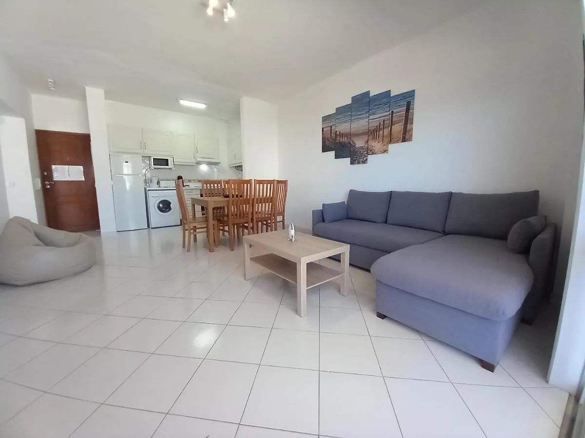 T2 Gaveto- Frente Mar, Wifi, Aconchegante & Familiar Apartment Quarteira