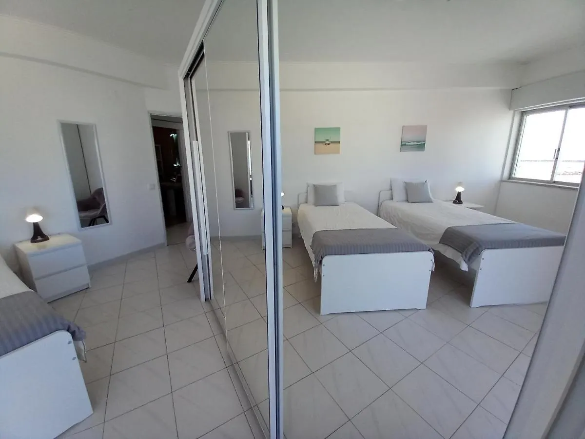 T2 Gaveto- Frente Mar, Wifi, Aconchegante & Familiar Apartment Quarteira 0*,
