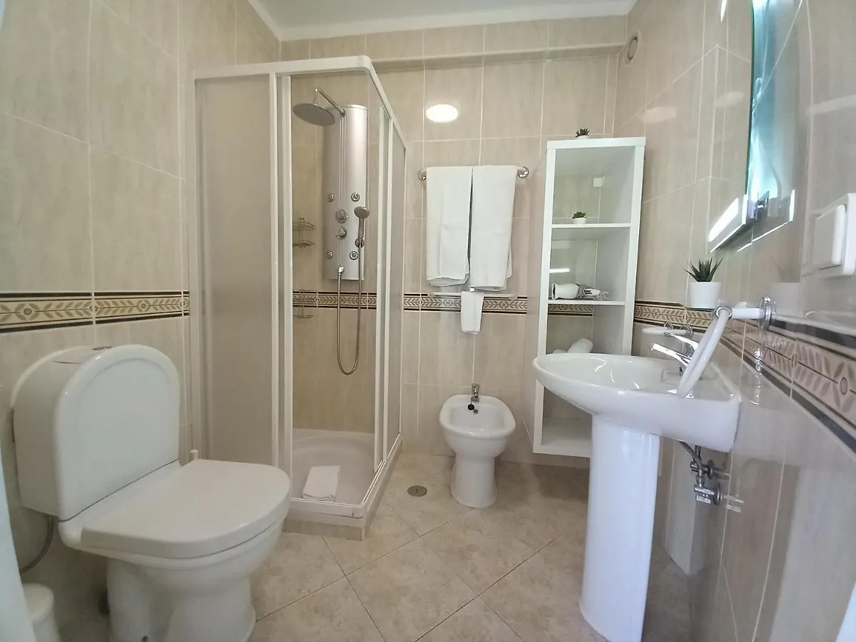 T2 Gaveto- Frente Mar, Wifi, Aconchegante & Familiar Apartment Quarteira