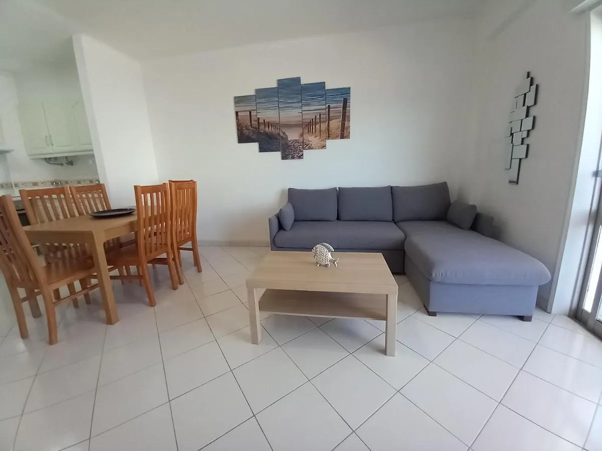 T2 Gaveto- Frente Mar, Wifi, Aconchegante & Familiar Apartment Quarteira