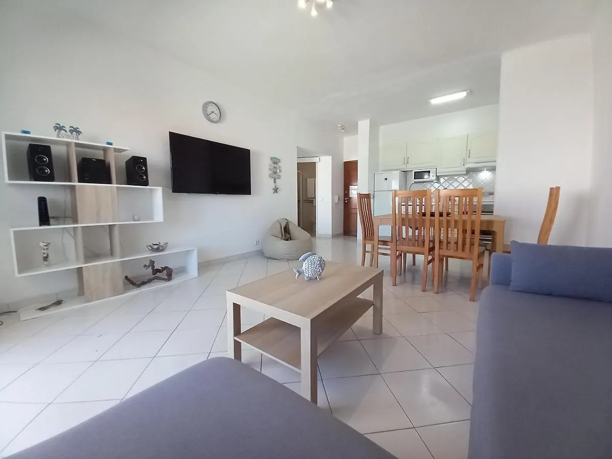 T2 Gaveto- Frente Mar, Wifi, Aconchegante & Familiar Apartment Quarteira Portugal