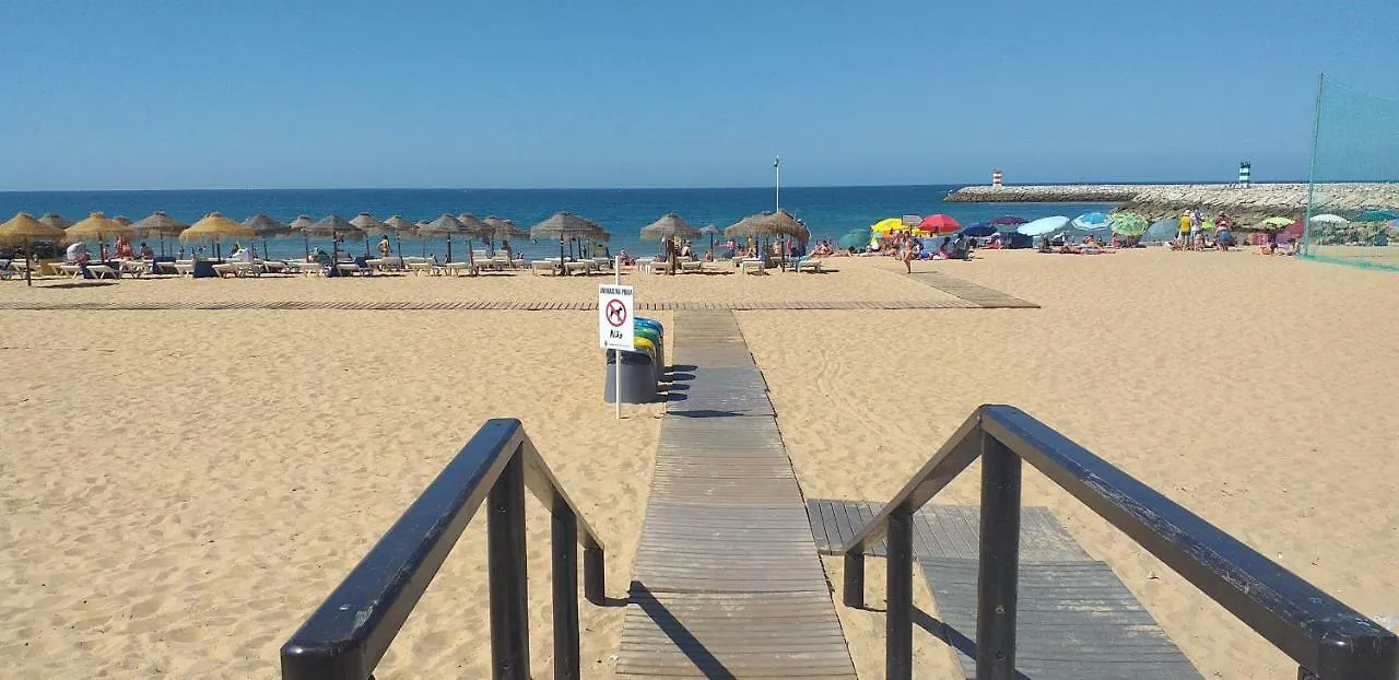 T2 Gaveto- Frente Mar, Wifi, Aconchegante & Familiar Apartment Quarteira